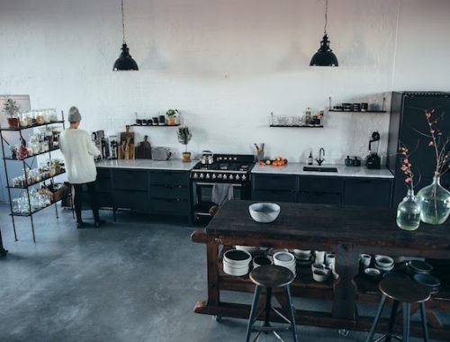 Klassieke mosgroene keuken van deVol | Inrichting-huis.com