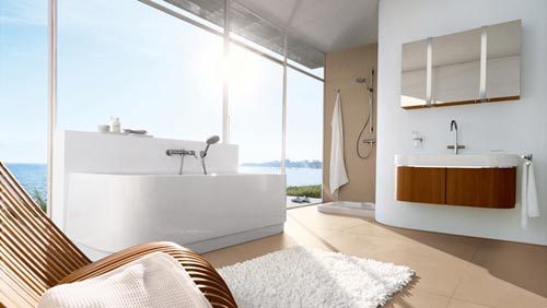 Luxe badkamer met uitzicht