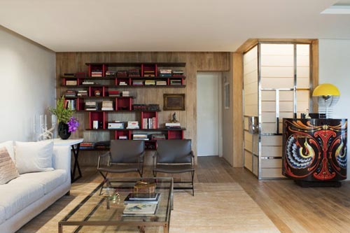 Neutrale woonkamer met duurzame materialen