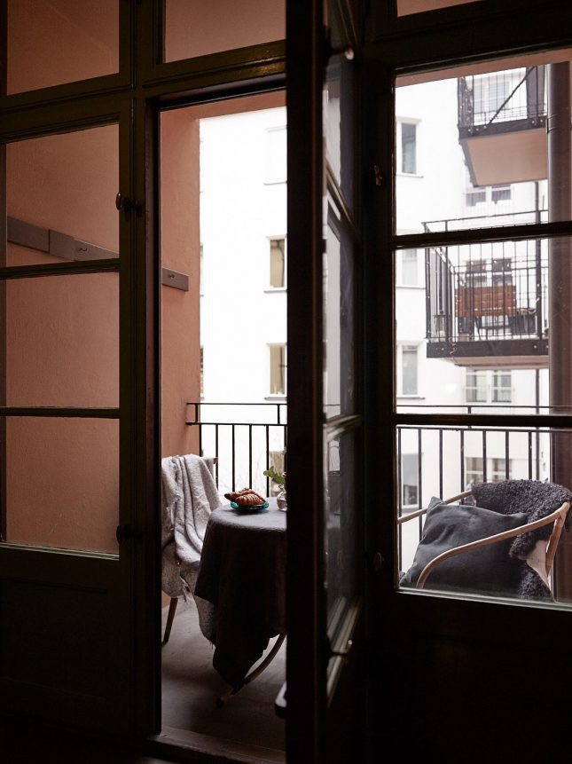 Mooi gerenoveerd klein hoekappartement van 49m2 Mooi gerenoveerd klein hoekappartement van 49m2