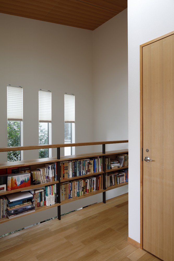 boekenkast ballustrade hout staal