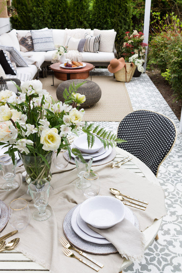 Deze tuin is ingericht met een super gezellig patio terras! Deze tuin is ingericht met een super gezellig patio terras!
