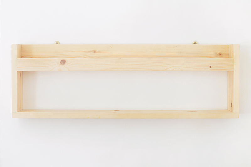 DIY houten tijdschriften wandrek DIY houten tijdschriften wandrek