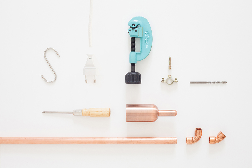 DIY wandrek van koperen buizen DIY wandrek van koperen buizen