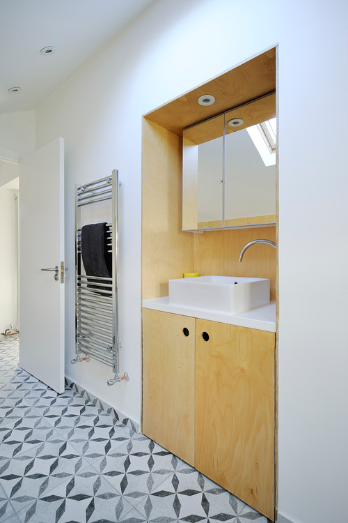 Underlayment badkamermeubel op maat in grote nis