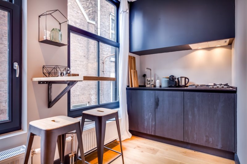 Eén huis verbouwd naar drie kleine appartementen