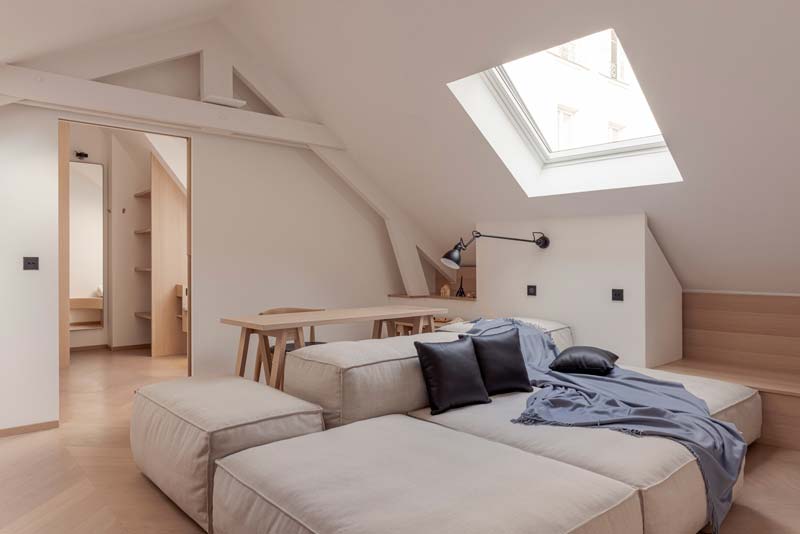 grote loungebank middenin woonkamer grote loungebank middenin woonkamer
