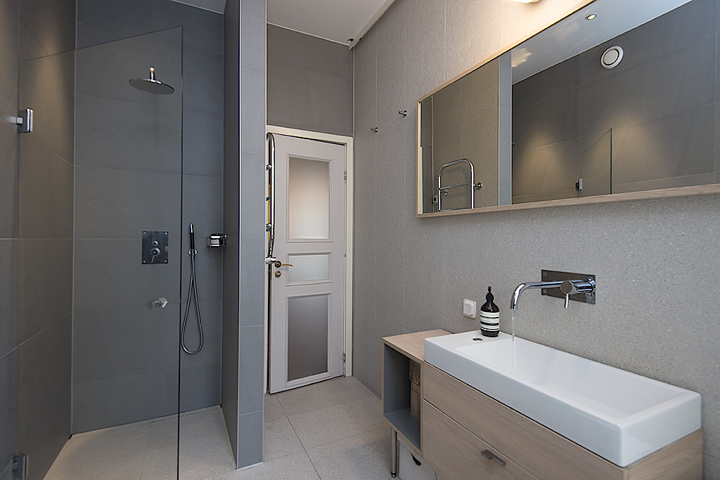 In dit appartement hebben ze de karakteristieke originele details gecombineerd met een Scandinavisch interieur