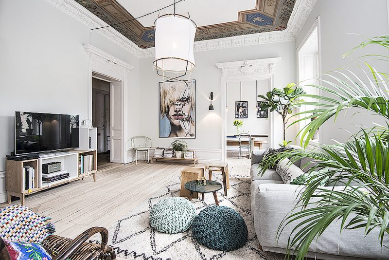 In dit appartement hebben ze de karakteristieke originele details gecombineerd met een Scandinavisch interieur