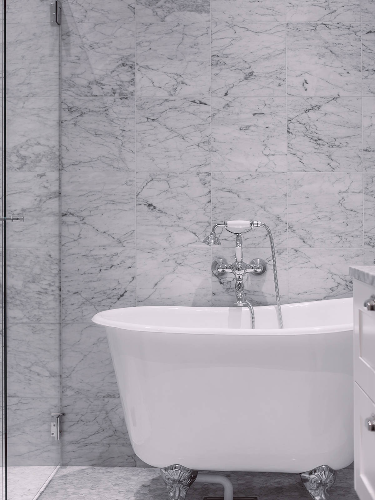 Klassieke marmeren badkamer