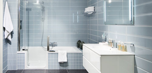 Spiksplinternieuw Kleine badkamer met bad – Interieur inrichting WE-09