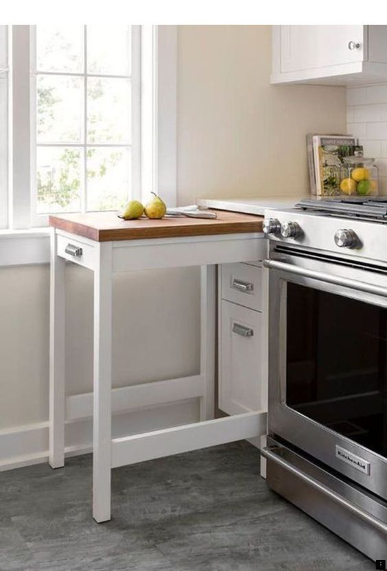 Kleine keuken inrichten uitschuifbare werktafel