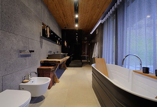 Luxe badkamer van Chalet in Oostenrijk