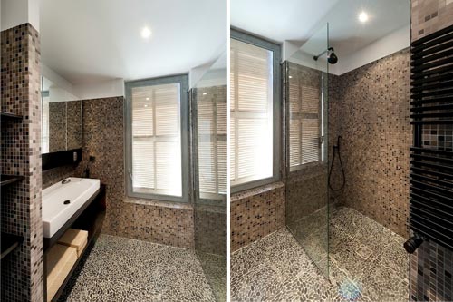 Ruime inloopdouche met glazen douchewand