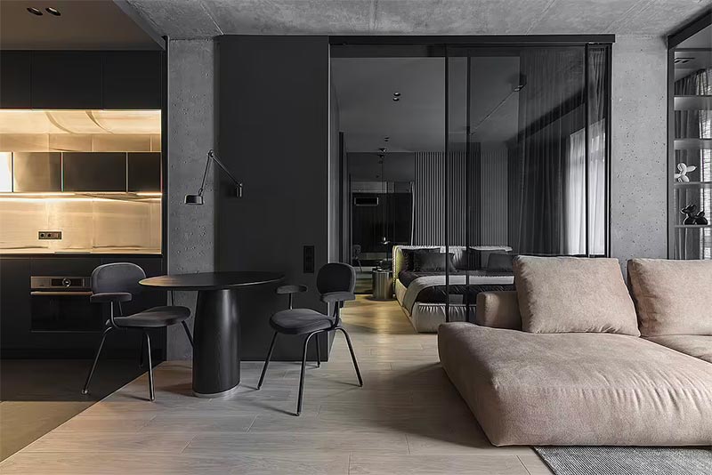 Dit luxe appartement is ontworpen door ALTADEA Architects, met onder andere trimless spots en een super mooie geblindeerde glazen schuifwand tussen de slaapkamer en woonkamer.