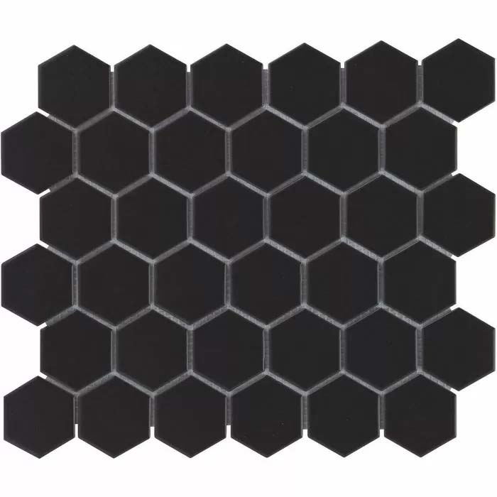 matzwarte keuken achterwand tegels hexagon