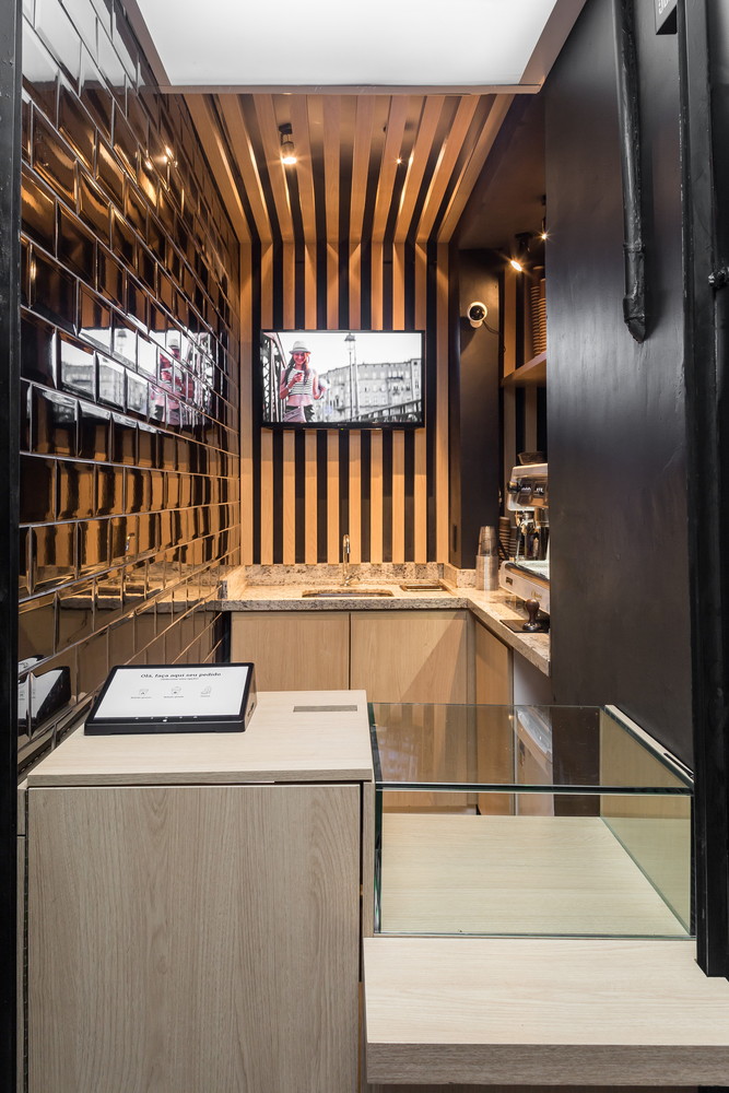 Mini takeaway café - This Coffee Mini takeaway café - This Coffee