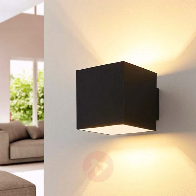 minimalistische-vierkante-zwarte-wandlamp Minimalistische vierkante zwarte wandlamp