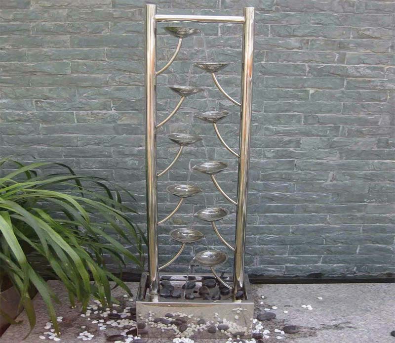 moderne rvs waterval in de tuin moderne rvs waterval in de tuin