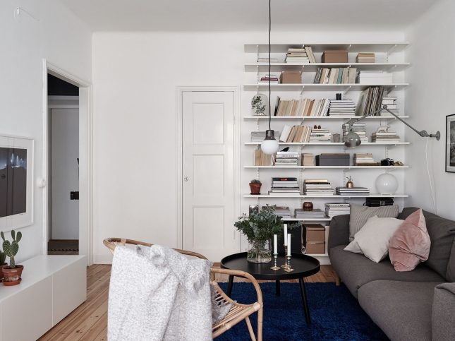 Mooi gerenoveerd klein hoekappartement van 49m2 Mooi gerenoveerd klein hoekappartement van 49m2