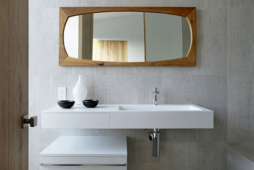 Witte zwevende wastafel met lade