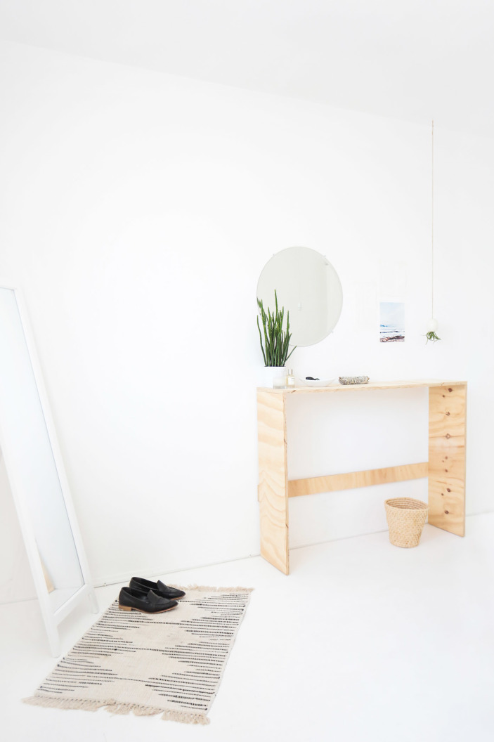 Serene witte slaapkamer van ontwerper Leah