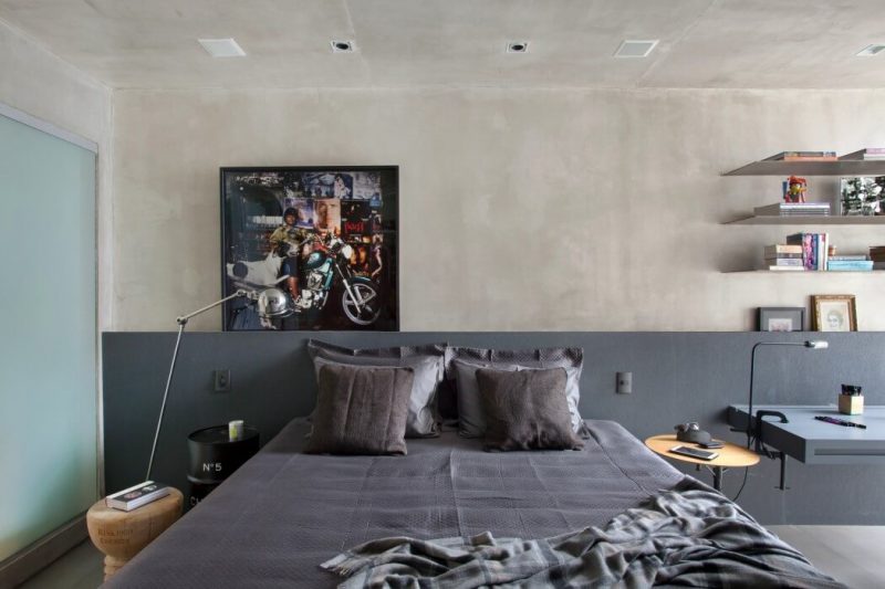 Stoere slaapkamer met betonstuc wanden en plafond