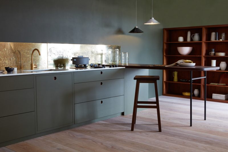 Strakke mosgroene keuken van Naked kitchen Strakke mosgroene keuken van Naked kitchen