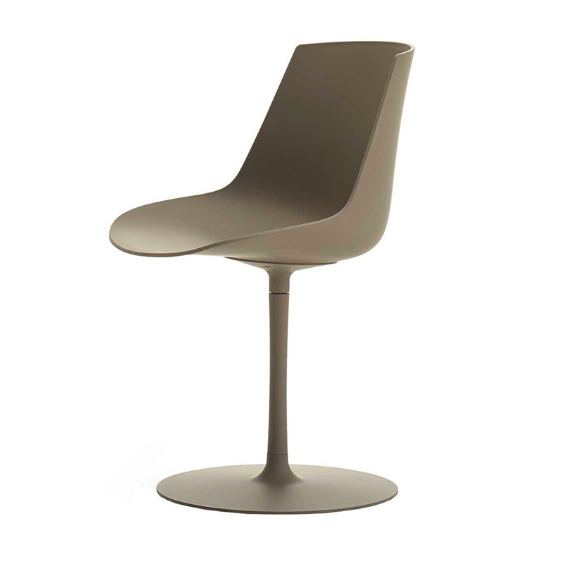 MDF Italia Flow Chair Color Trompetvoet MDF Italia Flow Chair Color Trompetvoet