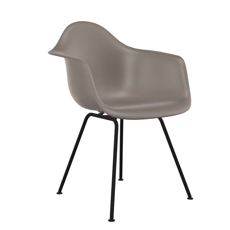 Vitra Eames Plastic Chair DAX Vitra Eames Plastic Chair DAX