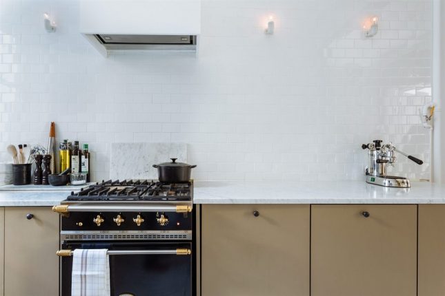 Taupe in een Scandinavisch interieur Taupe in een Scandinavisch interieur