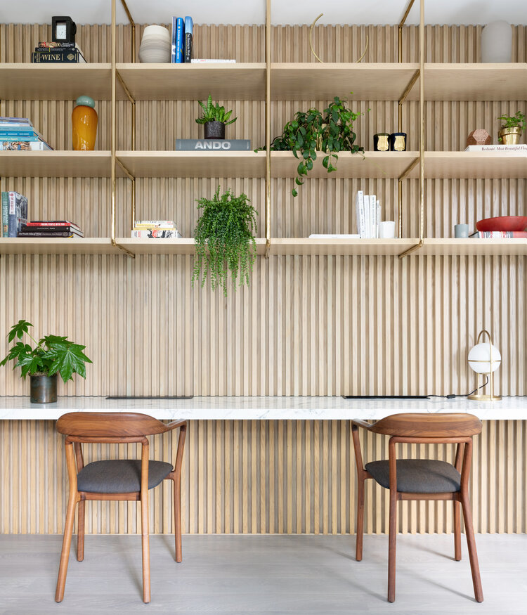 thuiswerkplek houten wandbekleding marmeren bureau thuiswerkplek houten wandbekleding marmeren bureau