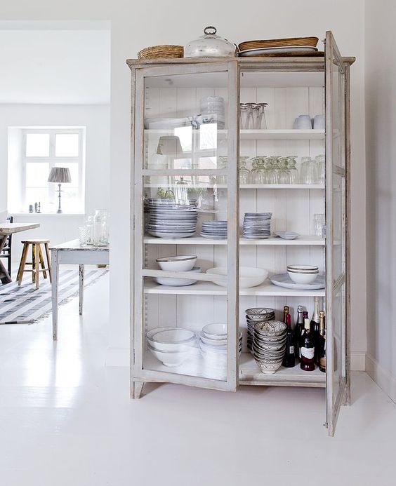Vitrinekast in de keuken Vitrinekast in de keuken